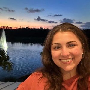 Meet your Posher, Liz